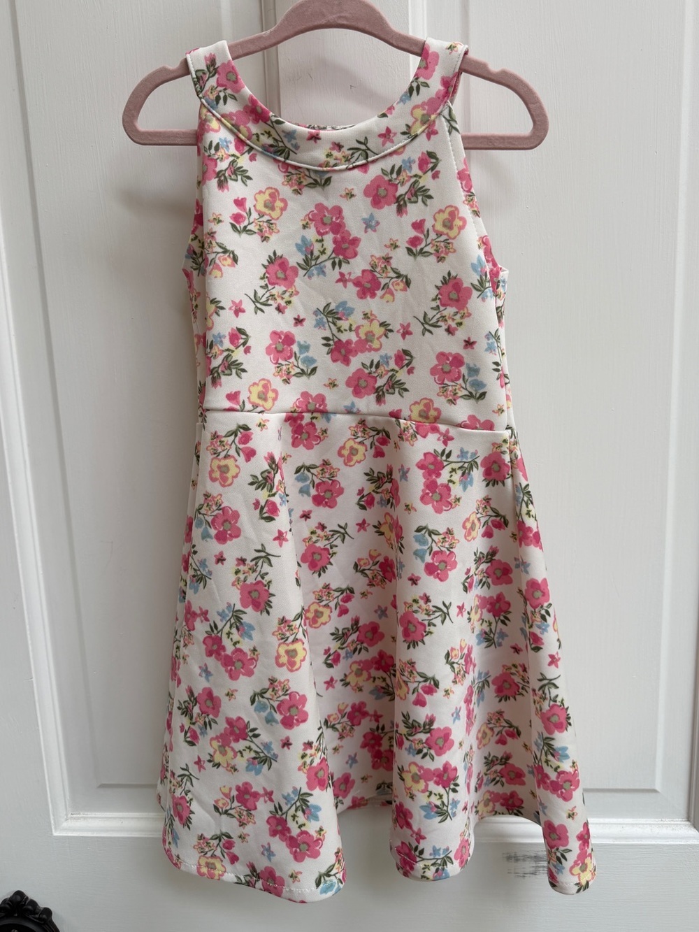 Little Lass Girls 5 White Floral Sleeveless Halter Dress Pink & Yellow Blooms